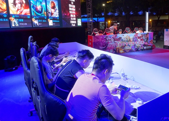 侧重站位与 侧重站位与